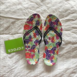 Crocs flip flops NWT!
